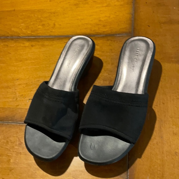 Predictions Comfort Sandals size 7wide - Picture 1 of 6